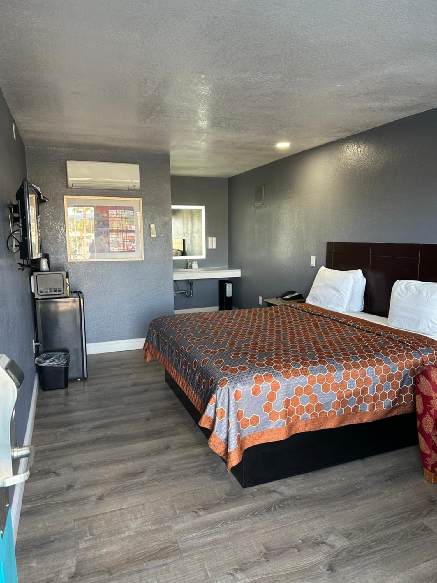 Fireside Inn By The Beach Boardwalk & Bowling Santa Cruz Bagian luar foto