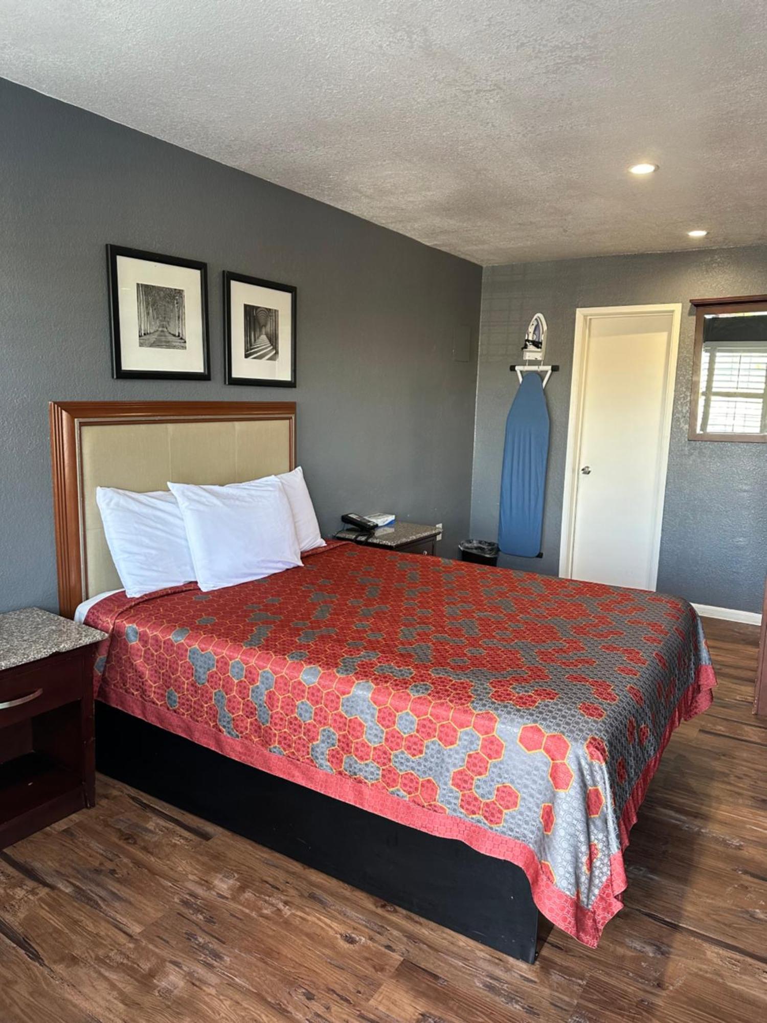 Fireside Inn By The Beach Boardwalk & Bowling Santa Cruz Bagian luar foto