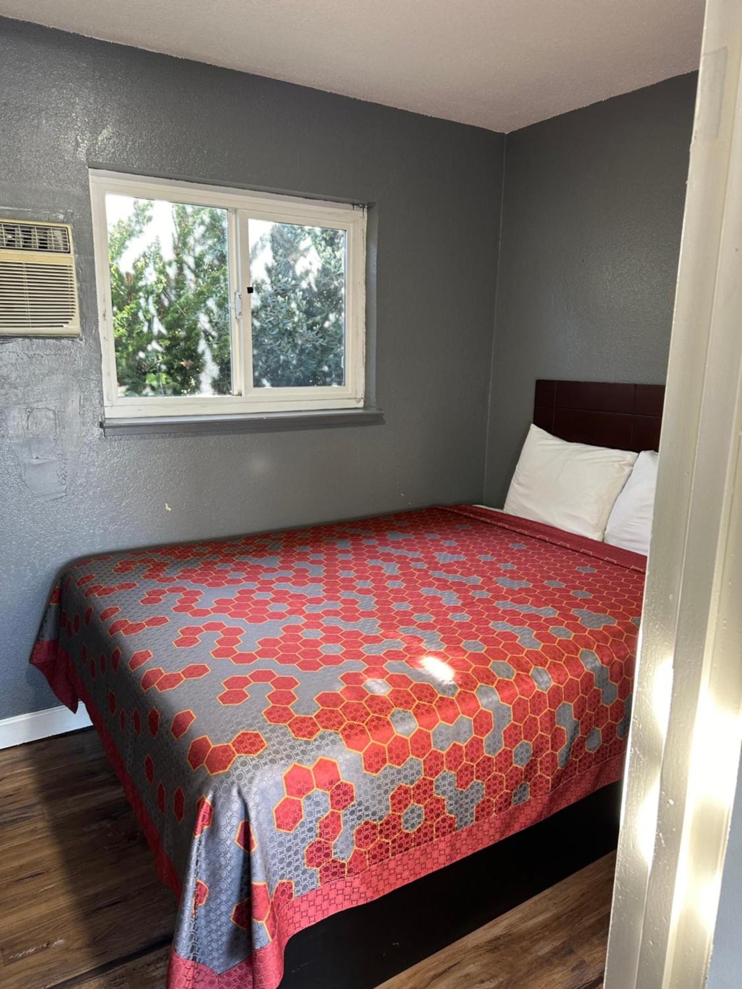 Fireside Inn By The Beach Boardwalk & Bowling Santa Cruz Bagian luar foto