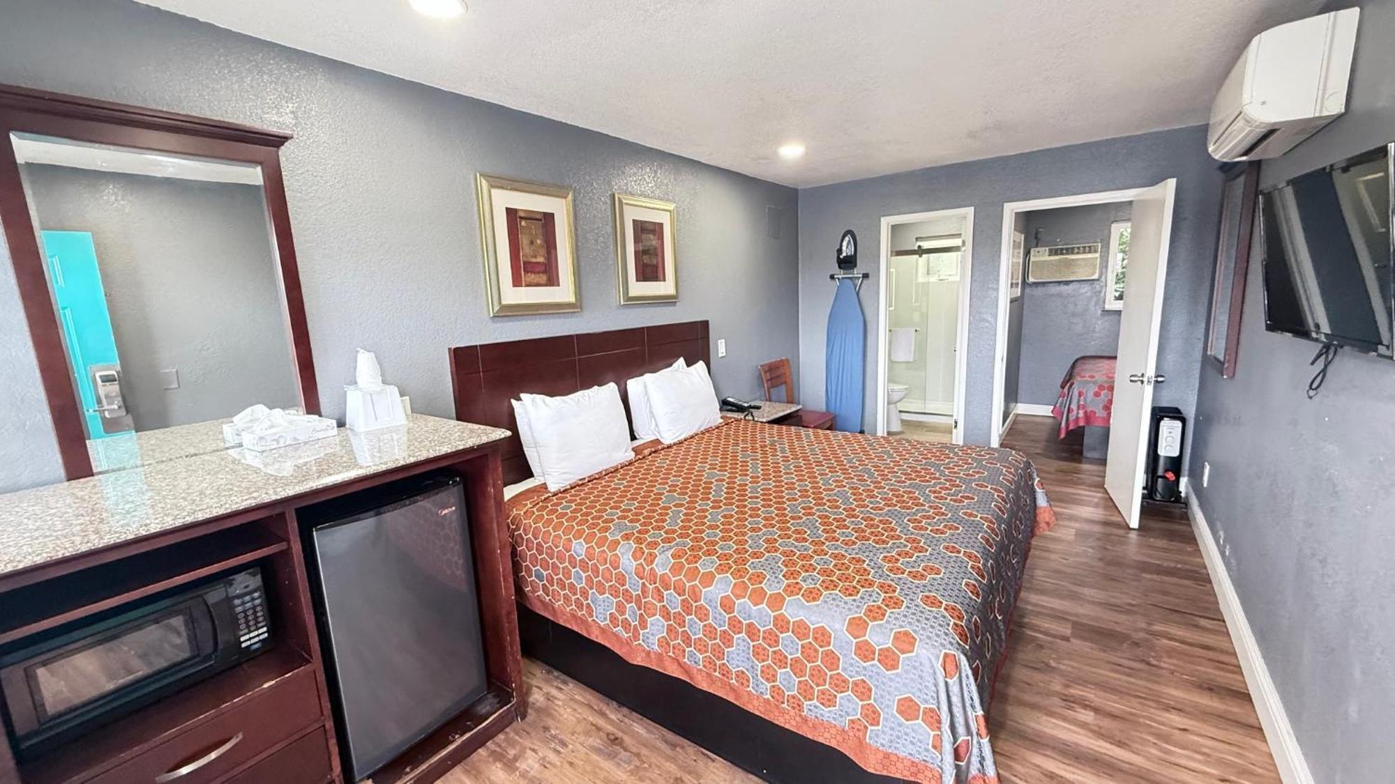 Fireside Inn By The Beach Boardwalk & Bowling Santa Cruz Bagian luar foto