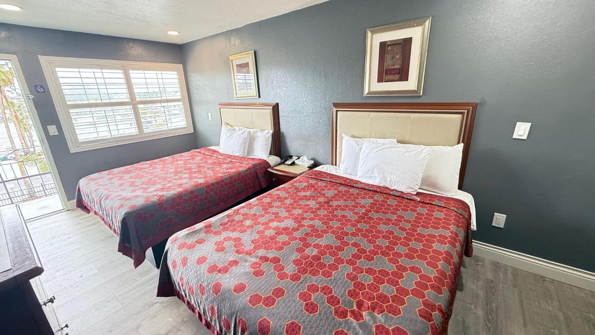 Fireside Inn By The Beach Boardwalk & Bowling Santa Cruz Bagian luar foto