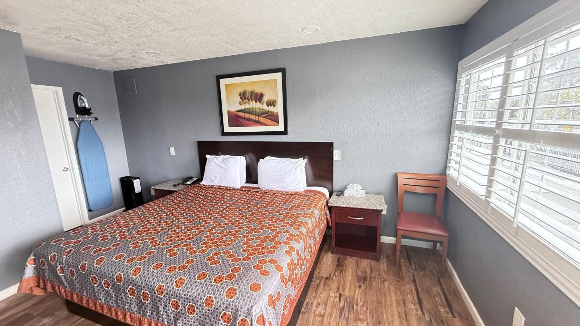Fireside Inn By The Beach Boardwalk & Bowling Santa Cruz Bagian luar foto