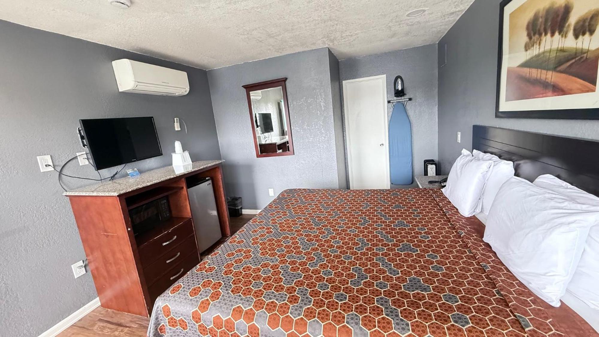 Fireside Inn By The Beach Boardwalk & Bowling Santa Cruz Bagian luar foto
