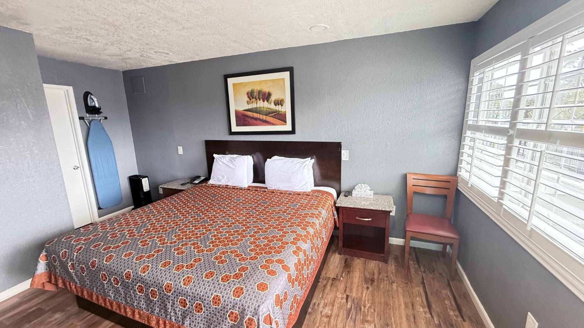Fireside Inn By The Beach Boardwalk & Bowling Santa Cruz Bagian luar foto